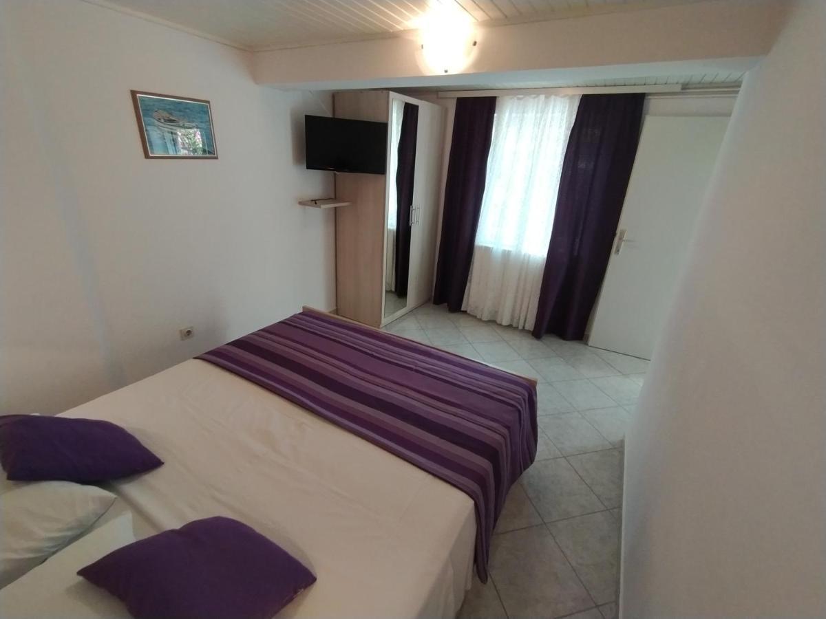 Apartments Dario Krk Town Εξωτερικό φωτογραφία